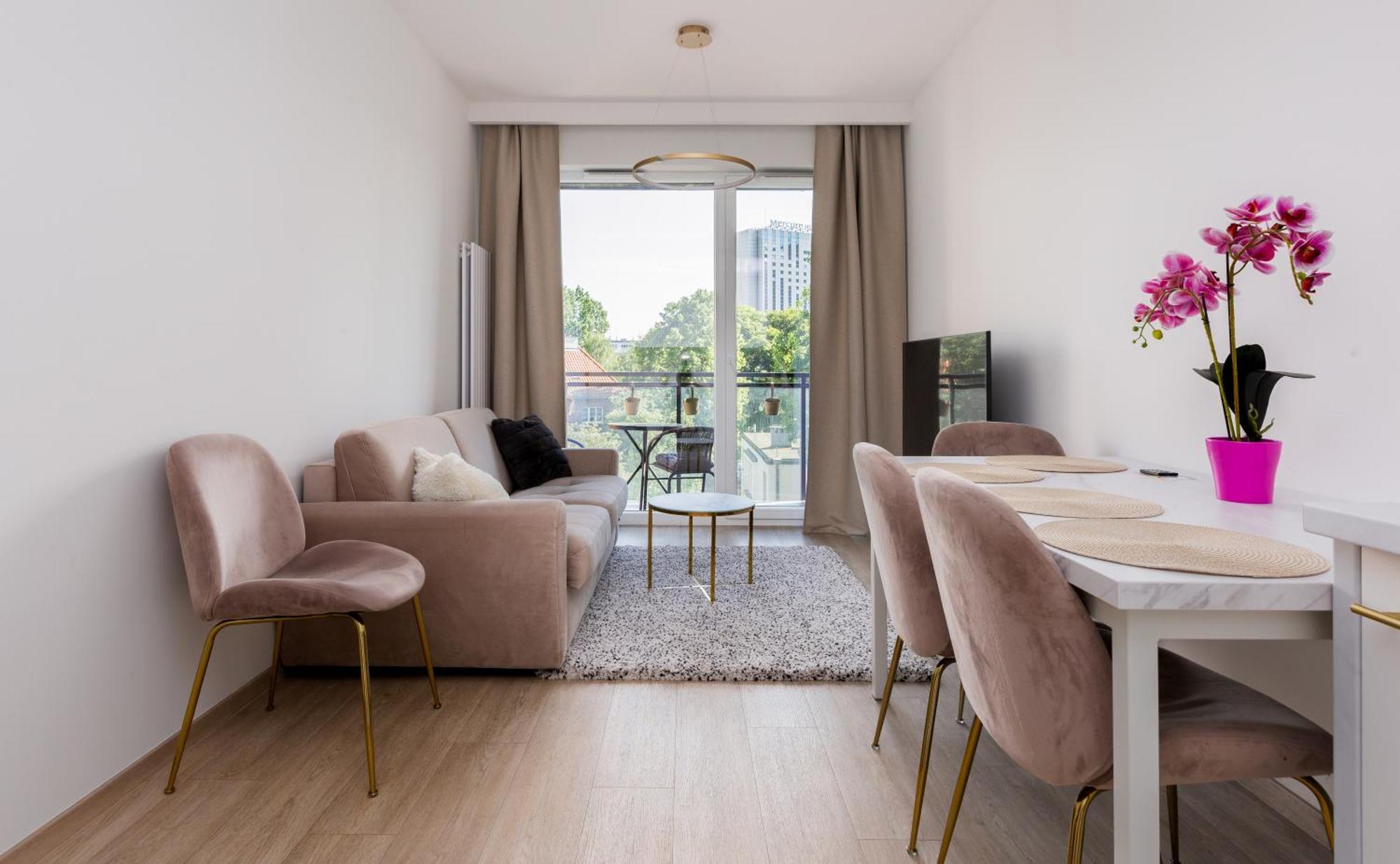 Walowa Chic Apartment กดัญสก์ ภายนอก รูปภาพ