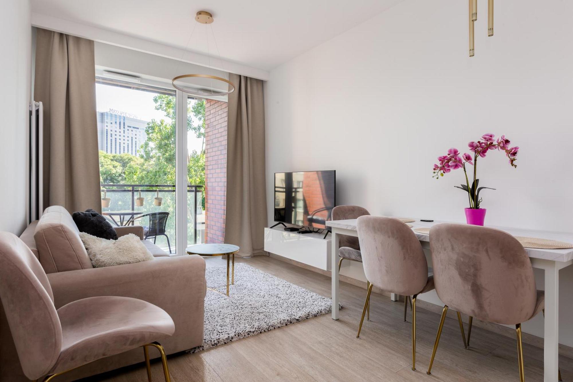 Walowa Chic Apartment กดัญสก์ ภายนอก รูปภาพ